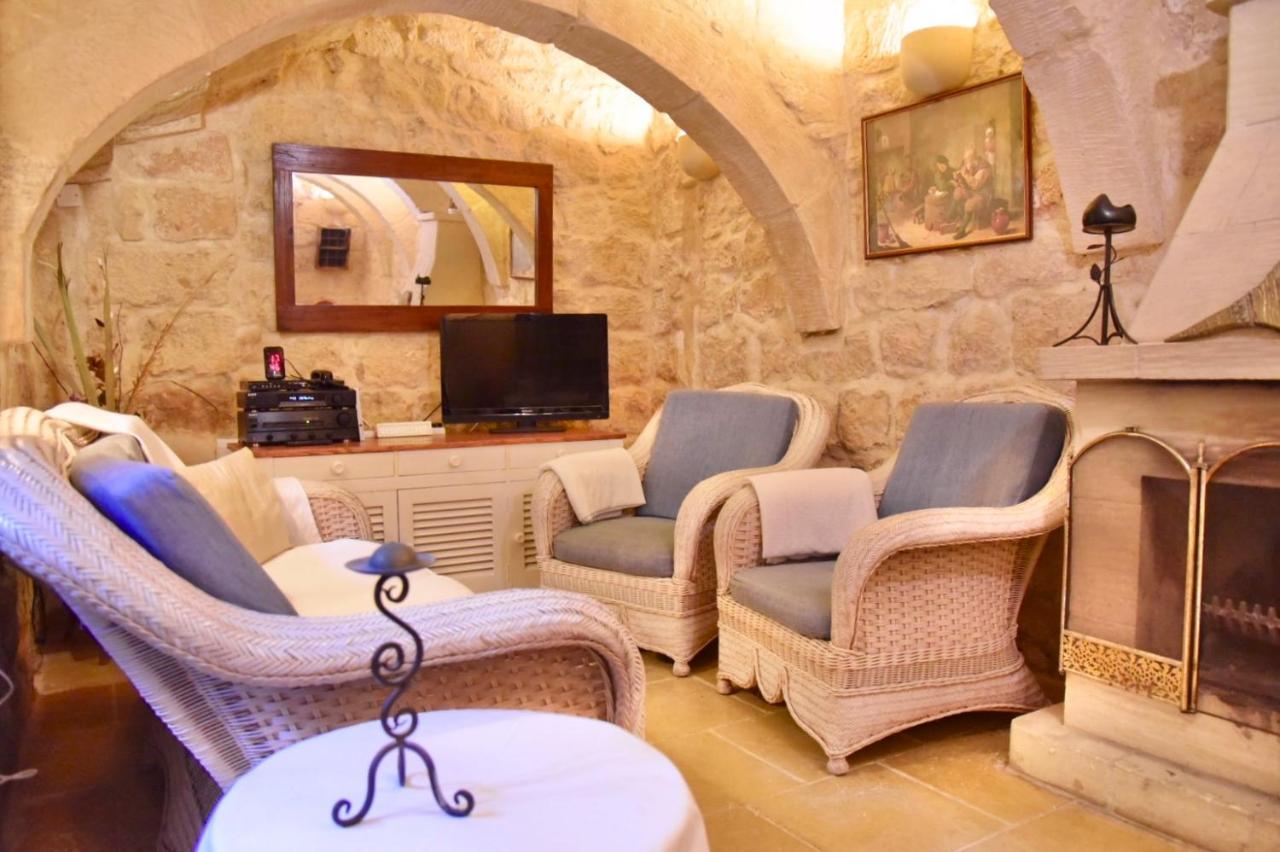 Ta'Martin Farmhouse Xewkija Gozo Exterior photo